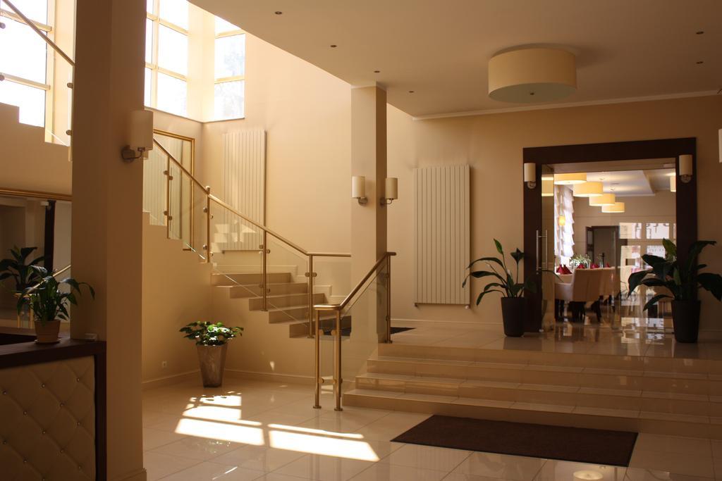 Hotel Piemont Pabianice Luaran gambar