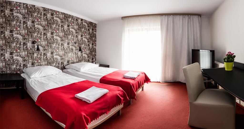 Hotel Piemont Pabianice Luaran gambar