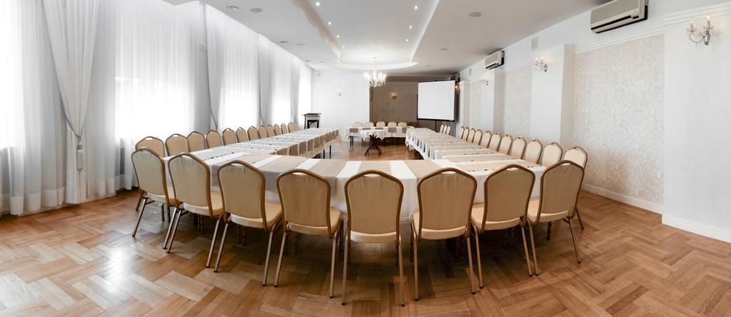 Hotel Piemont Pabianice Luaran gambar