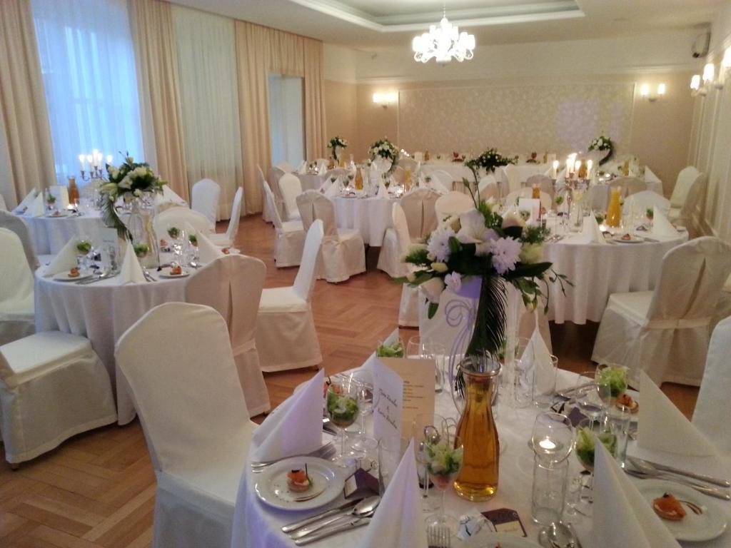 Hotel Piemont Pabianice Luaran gambar
