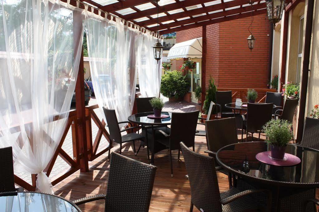 Hotel Piemont Pabianice Luaran gambar
