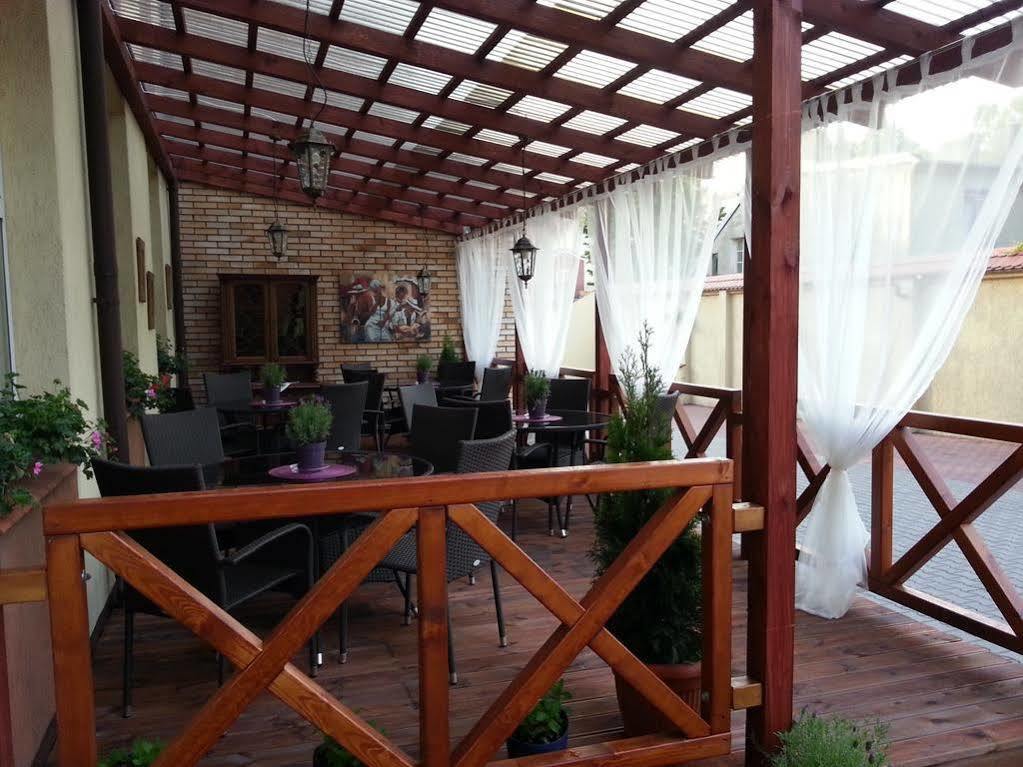 Hotel Piemont Pabianice Luaran gambar